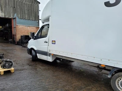 MERCEDES BENZ SPRINTER MK2 906 FACELIFT 2013 - 2019 GRILLE 28525 A9068880523 - Image 1 of 4