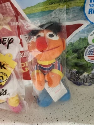 Lote de juguetes de peluche Ty Giraffe McDonald's de colección Kelloggs Plaza Sésamo Disney Foto 1 de 4