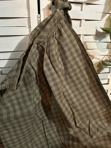 tea stained primitive cotton Homespun Fabric Apron In Olive And Tan Plaid - Picture 1 of 2