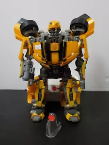 G320 Transformers Ultimate Bumblebee "14" Camaro Electronic Action Figure Hasbro - Picture 1 of 10
