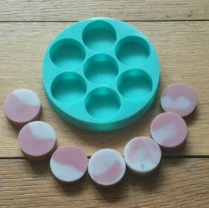 PLAIN DISC - Wax Melt Silicone Mould Resin Disc Mould  7 Cavities - Picture 1 of 1