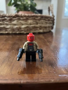 lego red hood minifigure 76055 - Picture 1 of 2