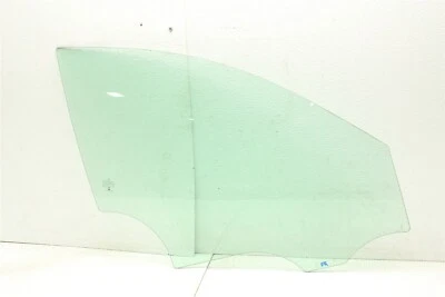 2018 Mercedes-Benz C43 AMG Front Right Door Window Glass RH Passenger 17-20 - Image 1 of 4