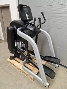 Lifefitness Flexstrider Crosstrainer 95FS Gym Studio Profi - Bild 1 von 8