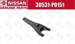 Nissan Genuine CA18ET L28ET VG30ET L20B Clutch Release Fork 30531-P0151 OEM