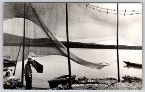 Fisherman with Butterfly Nets on Shore of Lake Pátzcuaro Janitzio Mexico RPPC - Picture 1 of 2