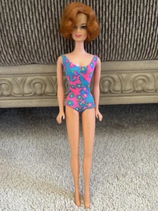 Vtg 1969 MOD Stacey Barbie Doll Copper Penny Red Flip HTF Rare Swimsuit 1165 - Foto 1 di 22