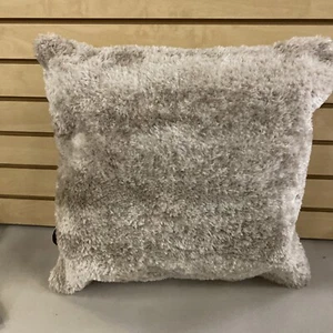 Surya Transitional Flokati 21x21 in Decorative Pillow FKT008 New Open Box @ - Picture 1 of 3