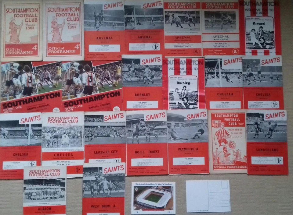 SOUTHAMPTON MEMORABILLIA. 22, 50s, 60s, 70s HOME Programmes + Postcard - Image 1 of 1