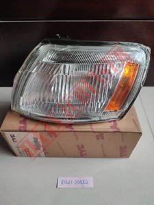 81621-20530 TOYOTA CORONA ABSOLUTE LENS & BODY CLEARANCE LH ST191 - Picture 1 of 1