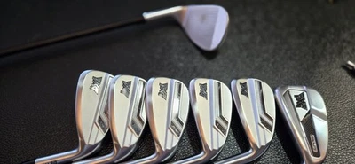 2025 PXG O211 XCOR2 IRON SET 7 CLUBS MINT 1/2" UP RH GRAPHITE SHAFTS - Image 1 of 4