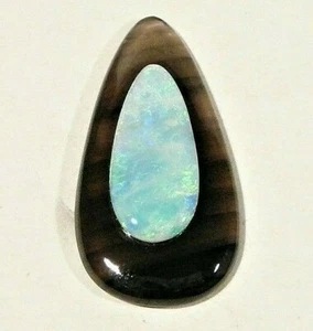 OPAL CABOCHON SET ON OBSIDIAN TEARDROP 26 X 14MM 10CT "NEW" AUZ SELLER C11 - Bild 1 von 3