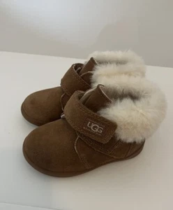 UGG Nolen Chukka Sheepskin Suede Boot Toddlers Chestnut Size Toddler 6 - Picture 1 of 4