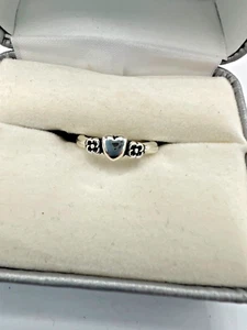 James Avery Petite Heart & Flower Sterling Ring Sz 3 1/4 - Picture 1 of 7