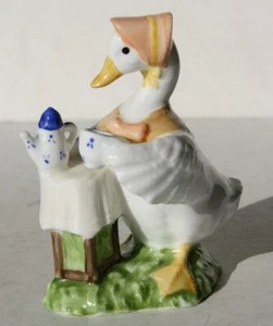 Duck Figurine Enesco Bone China Serving Tea Teapot Teacup Bonnet Figure Vintage - Picture 1 of 1
