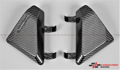 Paneles laterales KTM 1290 Super Duke R, 1290 Super Duke GT - 100 % fibra de carbono Foto 1 de 3