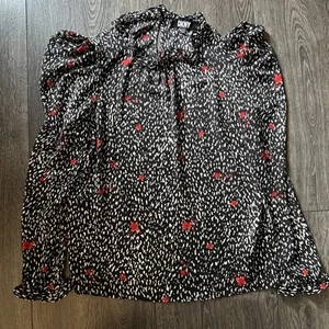 Ladies Dkny Black, Red and white top size M Lightweight Holiday 🏖️ - Picture 1 of 6