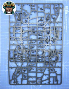 Warhammer 40K Space Wolves Wulfen Bodies & Legs X5 - Picture 1 of 2