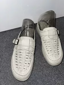 Sandalia de mula sin cordones Walkables Comfort Collection talla 8,5 blanquecina - Imagen 1 de 6