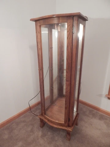 Vintage Curio Cabinet Wooden & Glass; Lighted, Mirrored, Glass Shelves, Lock Key Cover