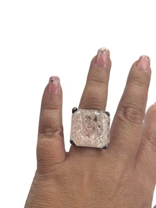 Anillo grande pieza llamativa rosa bisutería vintage talla 7 - Imagen 1 de 10