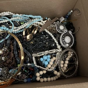 10 Lbs Estate Jewelry Leftovers Lot Craft Junk Wear Repair Lot As Is - Picture 1 of 10
