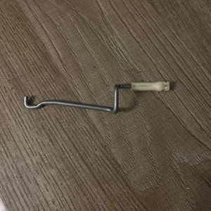Barra de bloqueo de puerta original AUDI 100 tipo 44 443837171 - Imagen 1 de 3