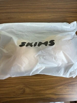 SKIMS ULTIMATE BRA NIPPLE PUSH-UP BRA CLAY 36D - Image 1 of 2