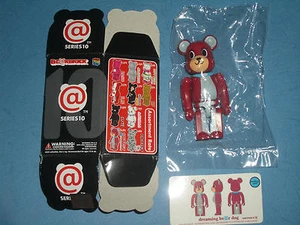 "Medicom Bearbrick Serie 10 S10 Artista ""Oso Sueño Rojo" Be@rbrick - Imagen 1 de 1