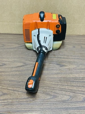 Cabezal eléctrico del motor de recortadora de cuerdas STIHL FS250R - 40,2 cc arranca y funciona fuerte 💪💎 Foto 1 de 4