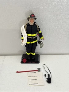 ERTL Collectibles Real Heroes TOP JAKE FIREFIGHTER 1/6 Figure 1998 - Picture 1 of 7