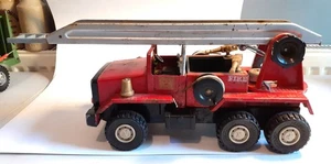 VINTAGE MECCANO METAL TOY 'MOGUL' FIRE ENGINE - RED - Picture 1 of 12