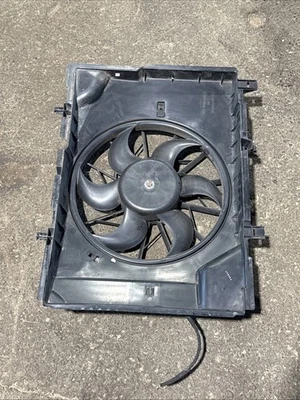 Cubierta del motor del ventilador del radiador Mercedes R170 SLK230 1997-2004 OEM A0005401588 Foto 1 de 4