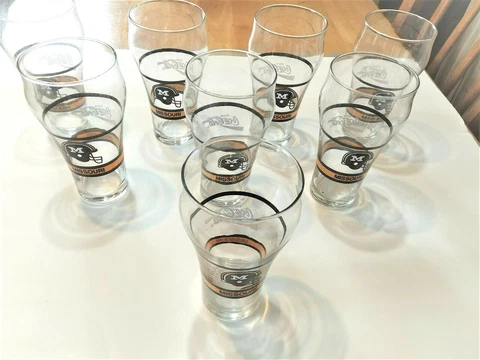 1992 COCA COLA. NCAA FOOTBALL MISSOURI TIGERS. (1) COLLECTABLE GLASS W/ INSERT Cover