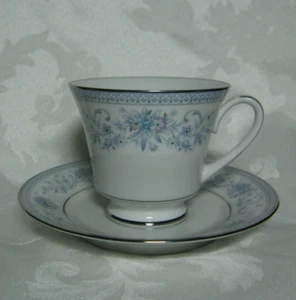 Taza y platillo Noritake Blue Hill 2482 ¡CANTIDAD disponible MÁS en mi tienda! - Imagen 1 de 4