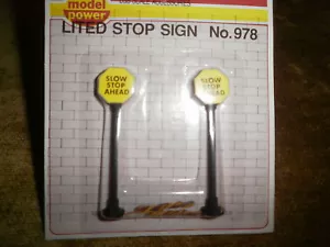 MODEL POWER G SCALE 978- LIGHTED STOP SIGN (SET OF 2) L182 - Picture 1 of 1