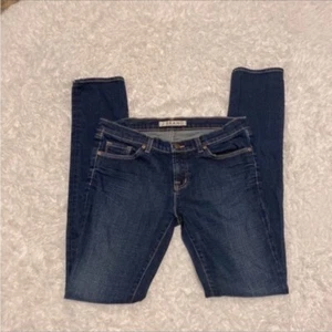 Pantalones de mezclilla para mujer marca J talla 30 pierna ajustada azul lavado medio elástico tiro medio alto - Imagen 1 de 10