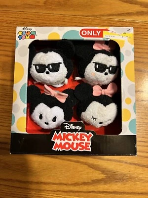 Disney Tsum Tsum Mickey y Minnie Mouse Paquete de 4 Exclusivo Objetivo ~ Peluche ~ ¡Nuevo! Foto 1 de 3