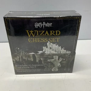 Wizarding World of Harry Potter Wizard Chess Set The Noble Collection Sealed NEW - Picture 1 of 4