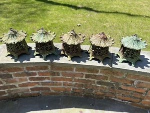 LINTERNAS PAGODAS DE HIERRO FUNDIDO PARA EXTERIORES DE COLECCIÓN CANDELABROS PESADOS LUCES DE TÉ. - Imagen 1 de 11