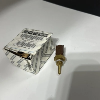 Genuine Coolant Temperature Sensor Fits Alfa Giuletta MiTo Fiat 500 106570 - Image 1 of 4