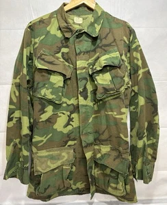 Vintage Military Poplin Class 2 Camouflage Coat Jacket Slant Pocket Vietnam Army - Picture 1 of 11