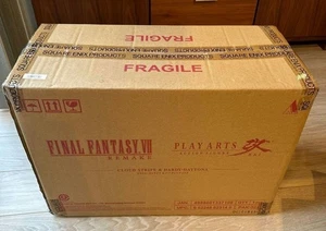Final Fantasy VII Remake Play Arts Kai Cloud Strife & Hardy Daytona Figure Boxed - Picture 1 of 3