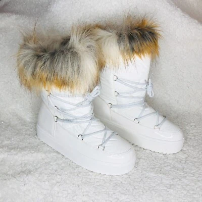 Botas de nieve con plataforma de piel sintética con cordones WILD DIVA talla: 9 blancas Foto 1 de 4