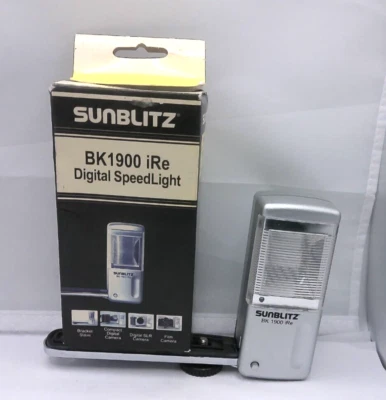 Sunblitz BK1900 iRE dig speedlight and Crystal Optics 55mm Filter kit - Image 1 of 2