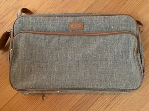 Samsonite Over the Shoulder Travel Bag (never been Used, Includes Lock and Key - Picture 1 of 1