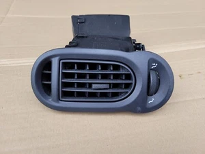 CONDUCTO DE VENTILACIÓN DE AIRE DELANTERO LATERAL IZQUIERDO RENAULT MODUS MK1 4622618 - Imagen 1 de 3