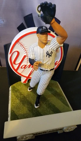 Aaron Judge NY YANKEES Figure MLB Imports Dragon LIMITED EDITION /999 Maris Cover