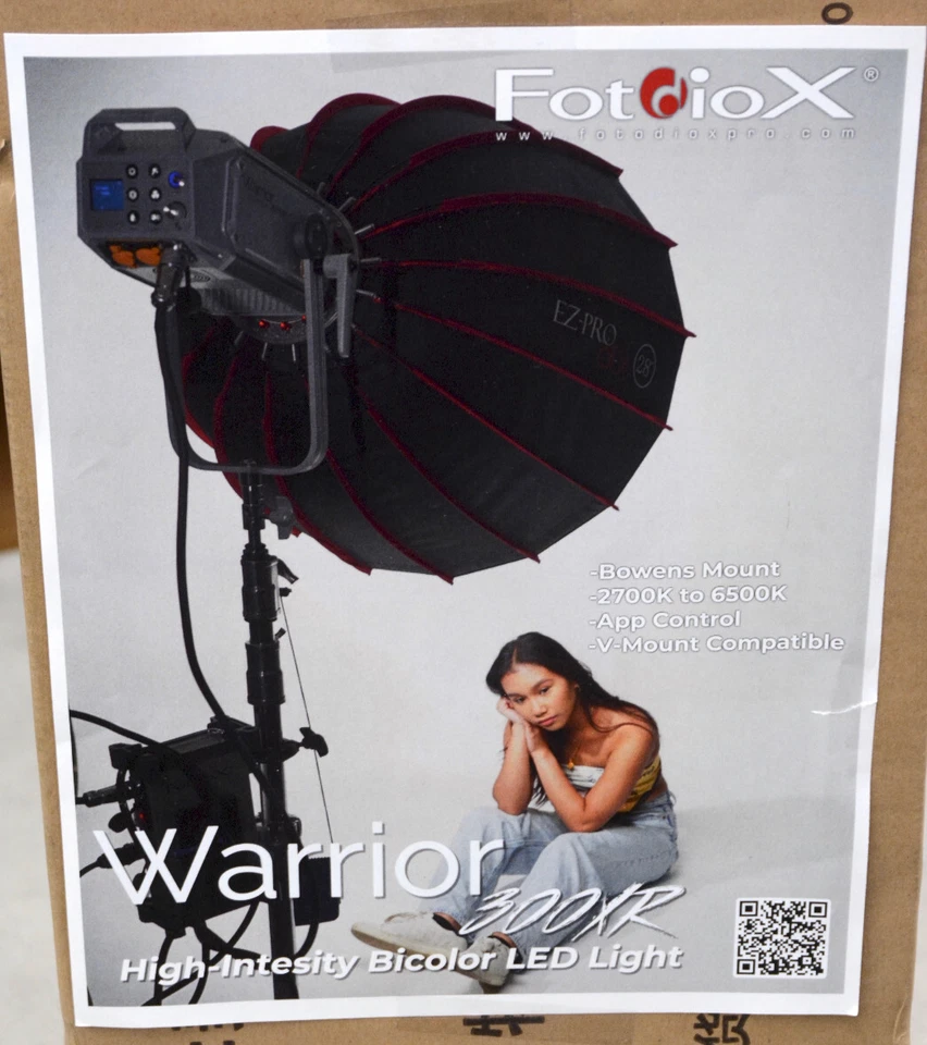 FotoDiox Pro Warrior 300 XR High Intensity Bicolor LED Light - New In Box - Image 1 of 4