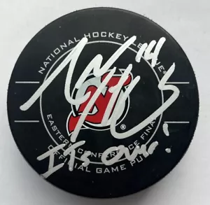 Adam Henrique "¡Se acabó!" Firmado Autografiado New Jersey Devils '12 EC Game Puck - Imagen 1 de 3
